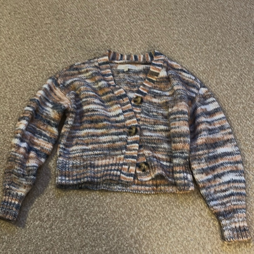 Cropped cardigan, super soft and warm